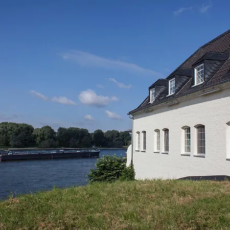 호텔 Schnellenburg 2*