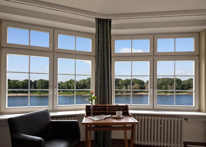 Hotel Schnellenburg 2*