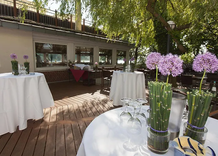 Hotel Schnellenburg 2*