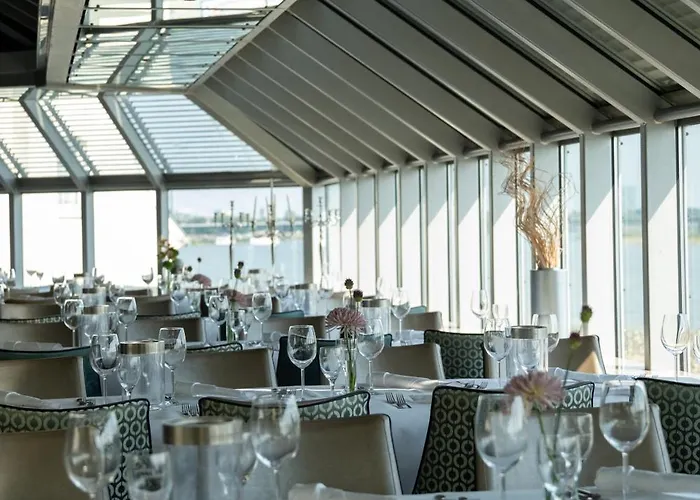 施恩兰伯格酒店 2*