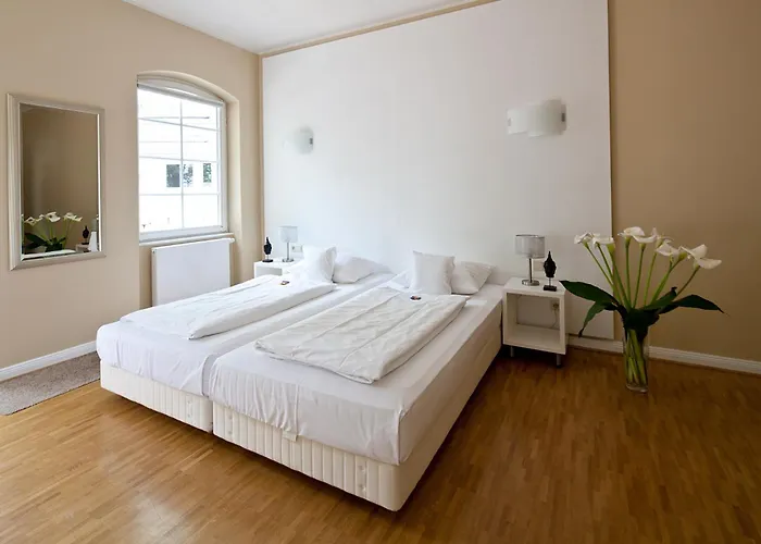 Schnellenburg Hotel 2*