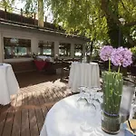 Hotel Schnellenburg 2*