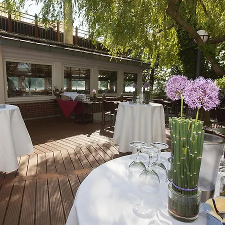 Hotel Schnellenburg 2*