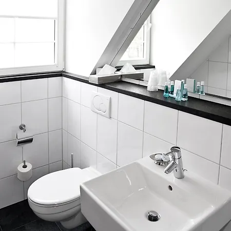 Schnellenburg Hotel 2*